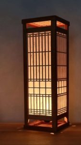 đèn đứng gỗ nhật